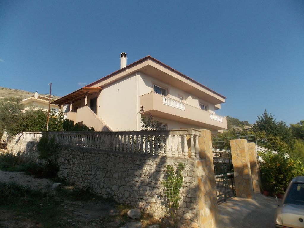 Guest House Vila Bega Sarandë Eksteriør billede