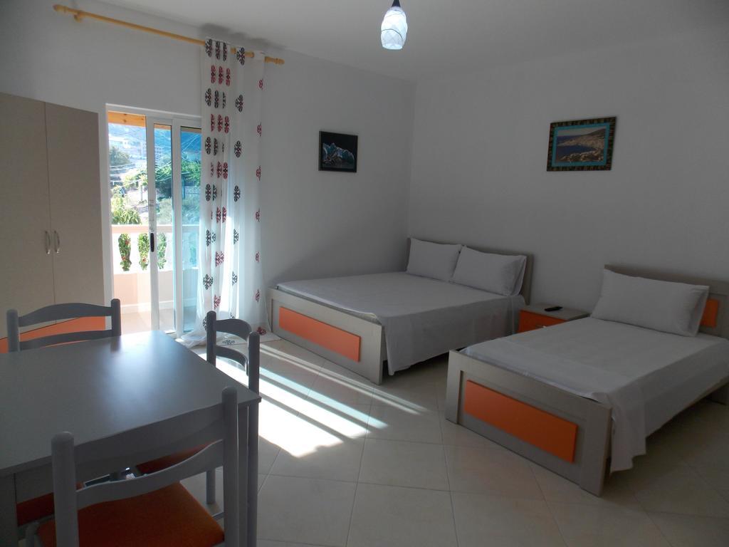 Guest House Vila Bega Sarandë Eksteriør billede
