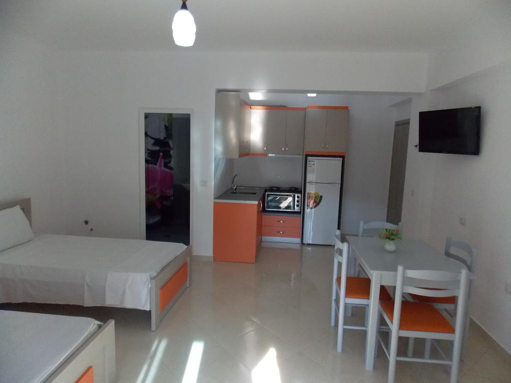 Guest House Vila Bega Sarandë Eksteriør billede