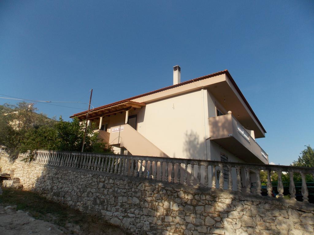 Guest House Vila Bega Sarandë Eksteriør billede