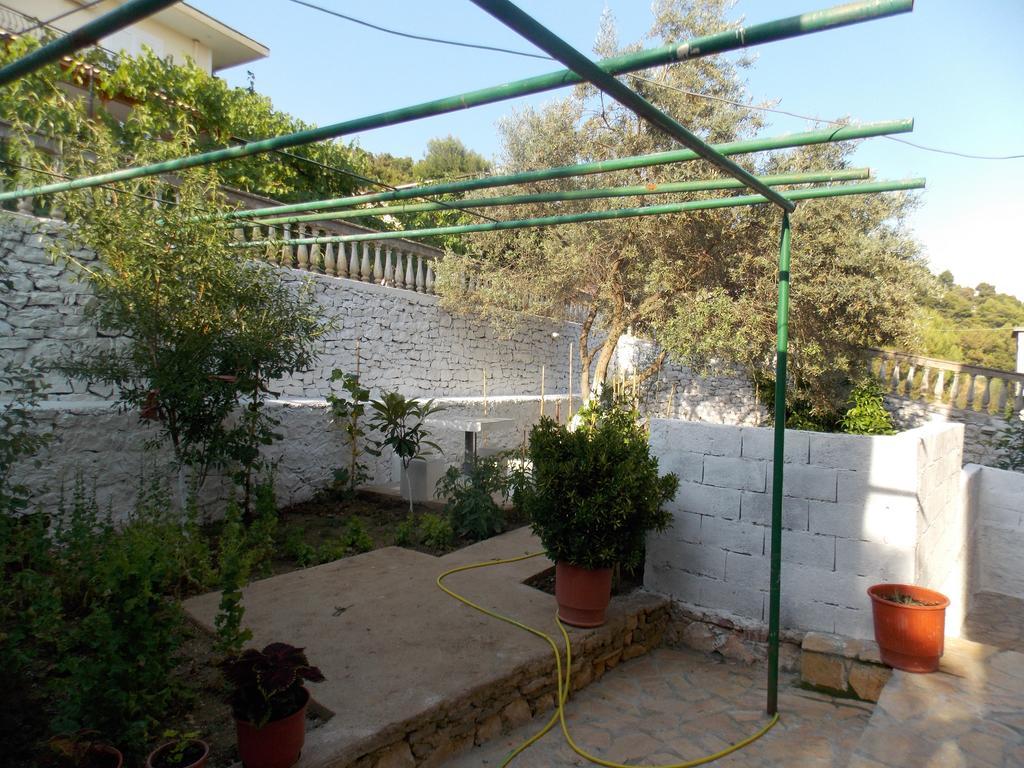 Guest House Vila Bega Sarandë Eksteriør billede