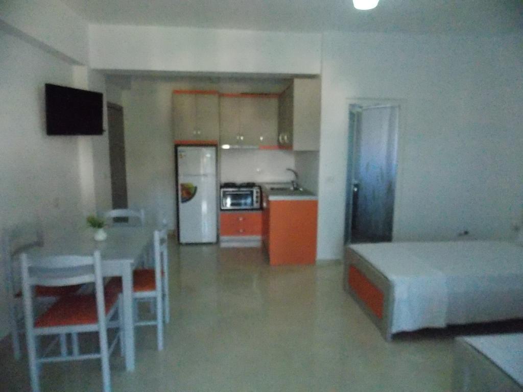Guest House Vila Bega Sarandë Eksteriør billede