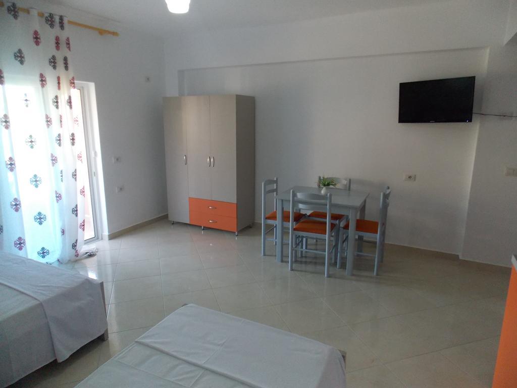Guest House Vila Bega Sarandë Eksteriør billede