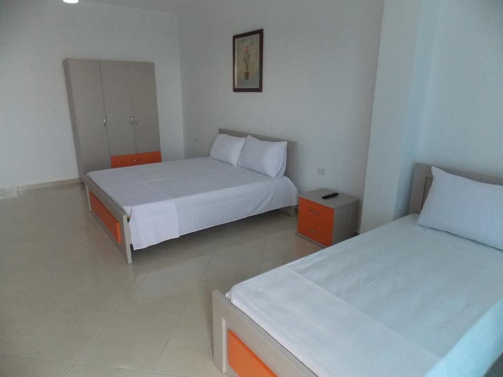 Guest House Vila Bega Sarandë Eksteriør billede
