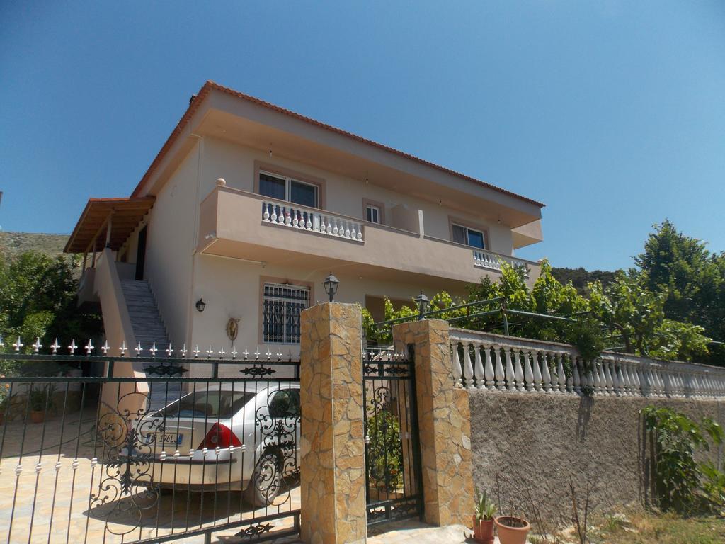 Guest House Vila Bega Sarandë Eksteriør billede