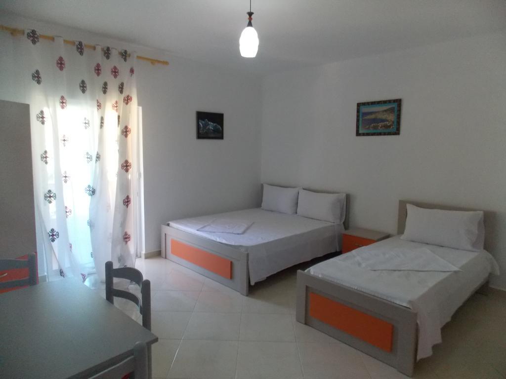 Guest House Vila Bega Sarandë Eksteriør billede