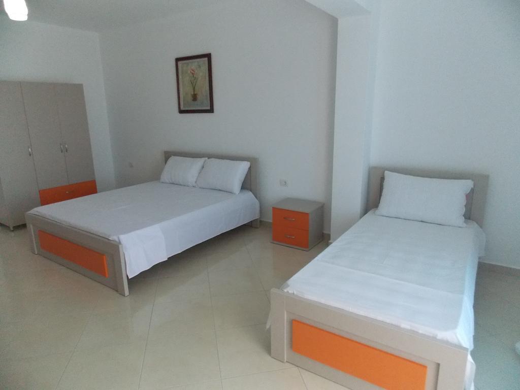 Guest House Vila Bega Sarandë Eksteriør billede