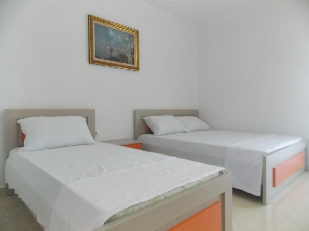 Guest House Vila Bega Sarandë Eksteriør billede