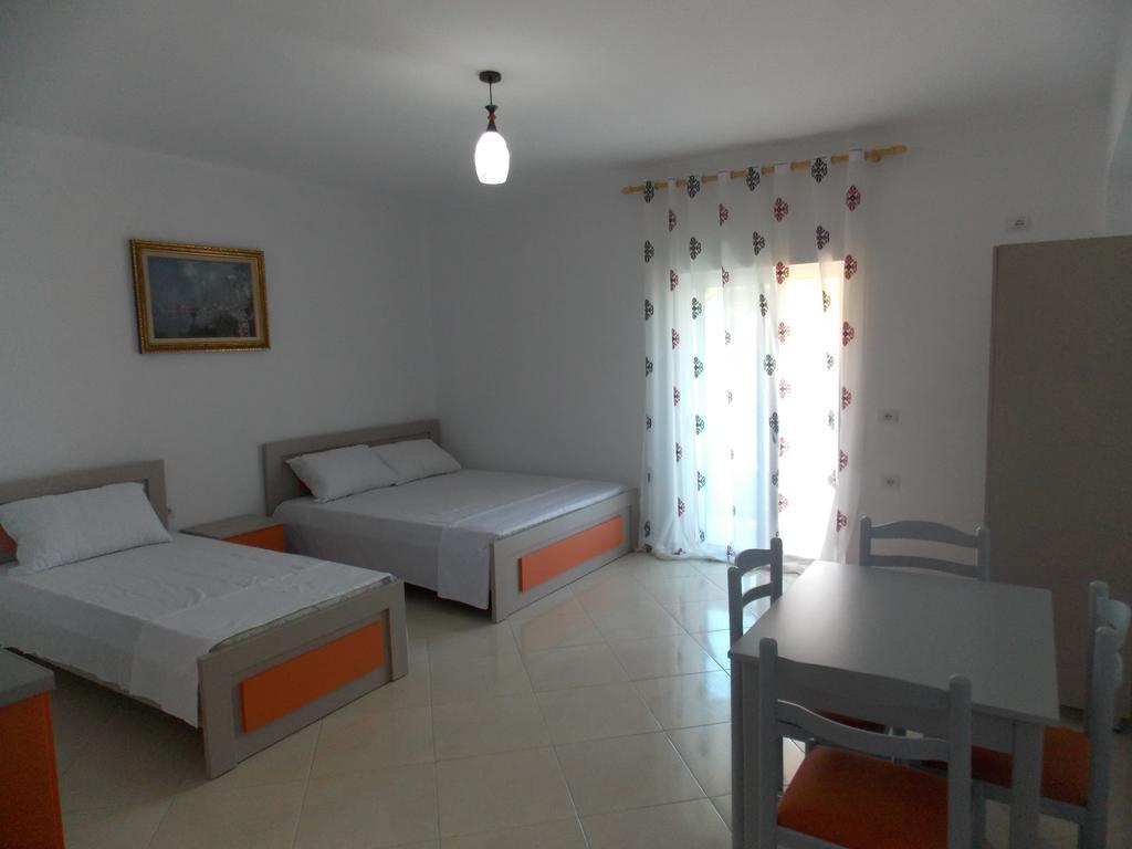Guest House Vila Bega Sarandë Eksteriør billede