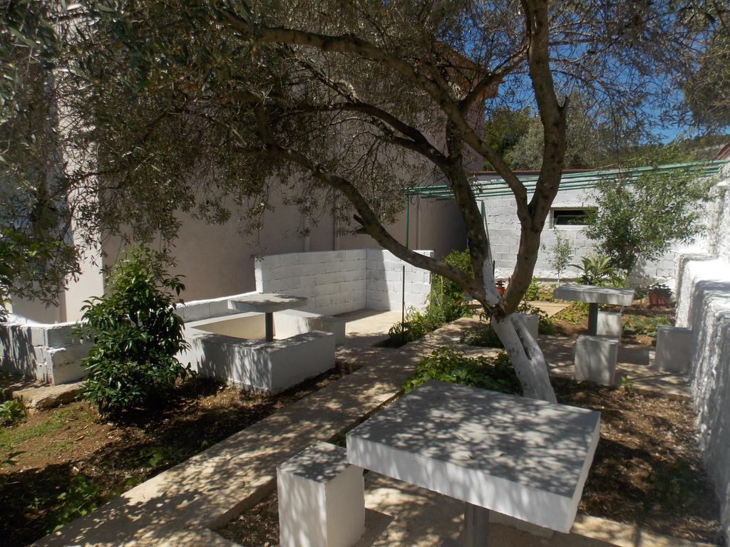 Guest House Vila Bega Sarandë Eksteriør billede