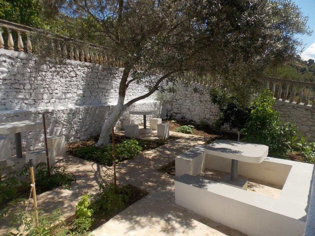 Guest House Vila Bega Sarandë Eksteriør billede